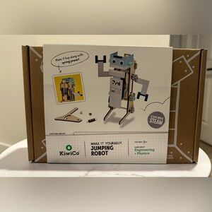 KiwiCo Jumping Robot Kit - NWT